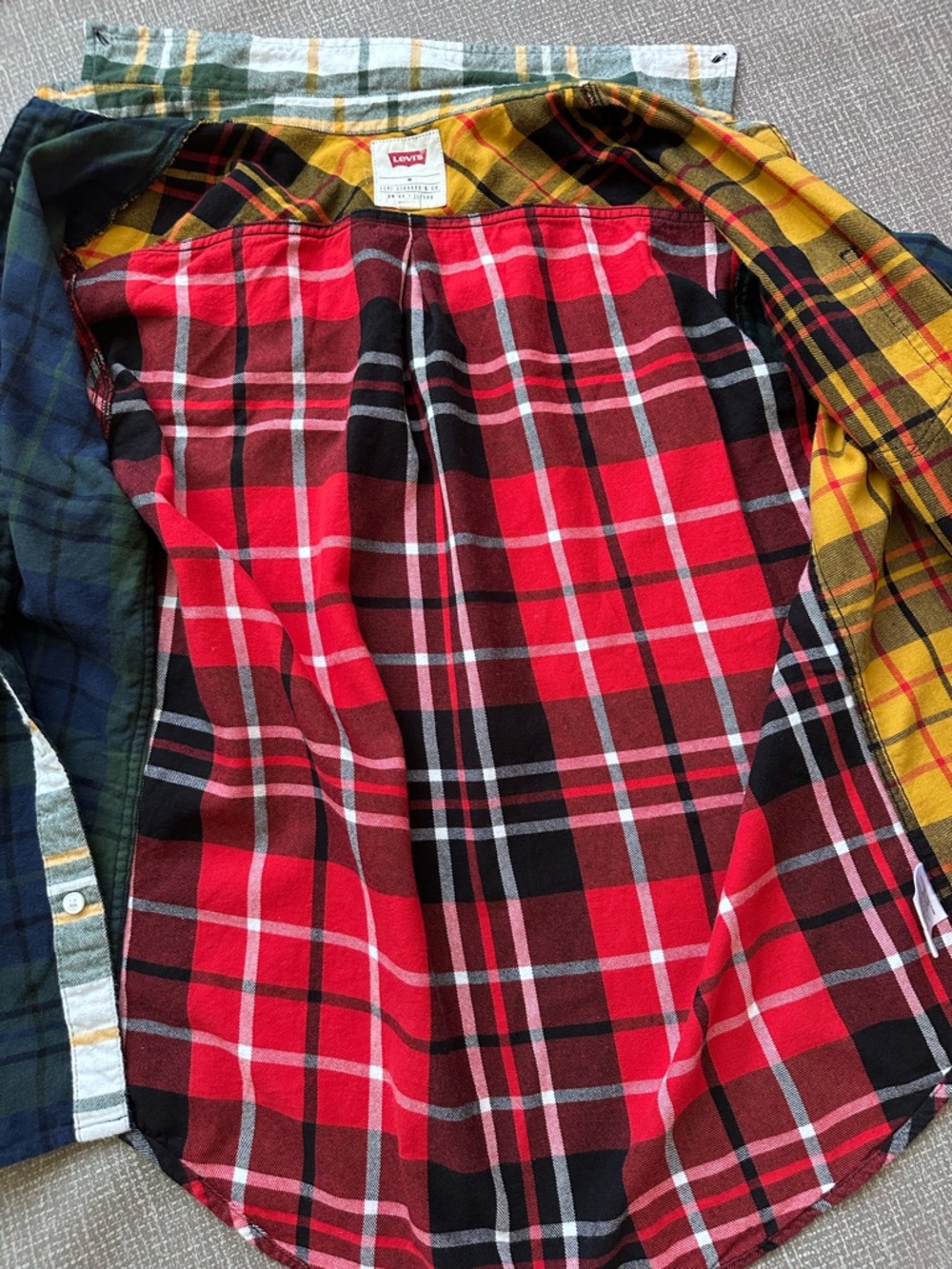 Levi’s Men’s Patchwork Plaid Button-Down Shirt Size Medium - Picture 6 of 11